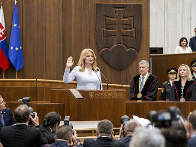 Zuzana Čaputová lors de sa prise de fonction comme présidente de la Slovaquie à Bratislava le 15 juin 2019, après son serment devant le Conseil national.